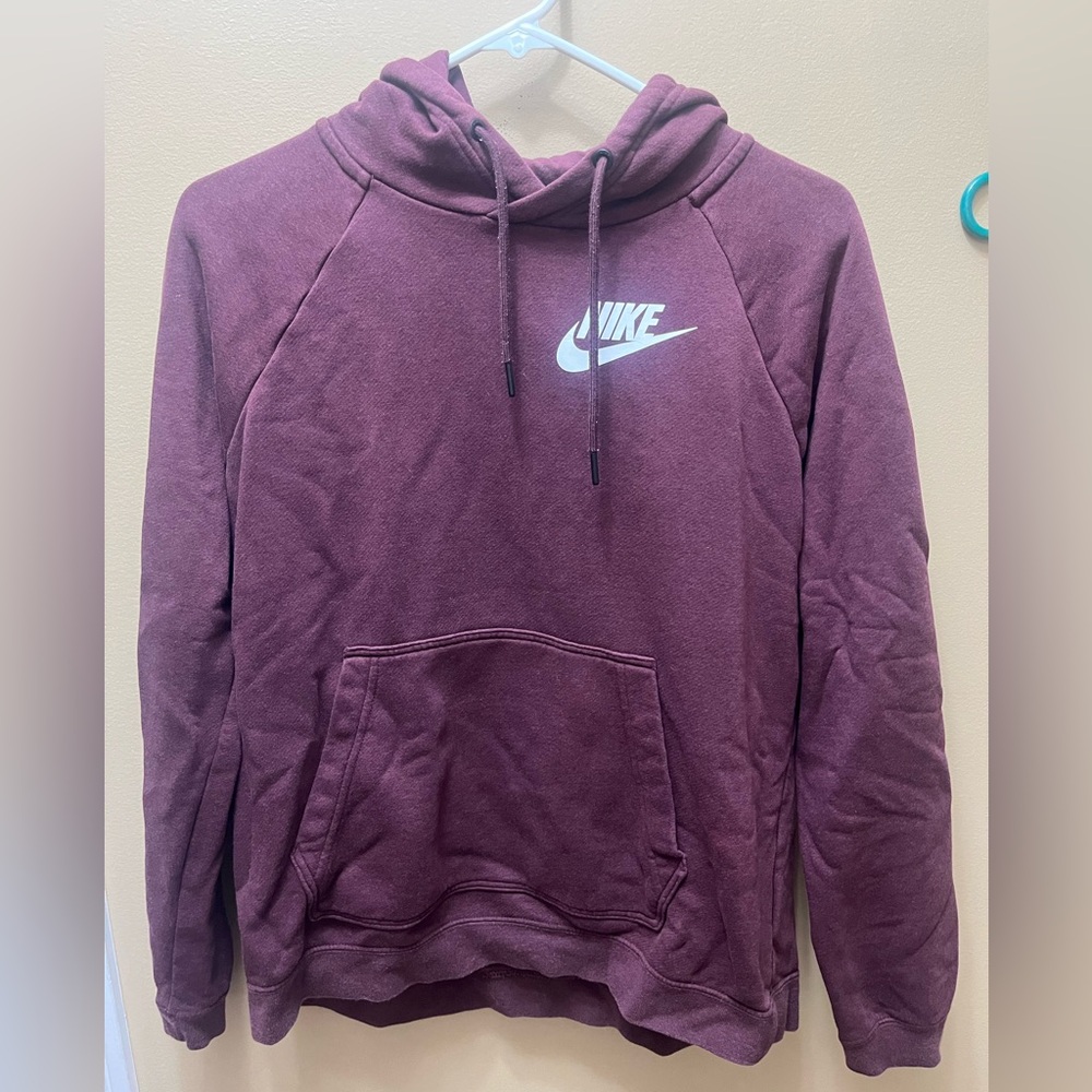 Nike women’s hoodie